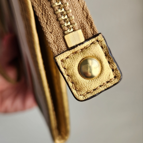 Coach Multicolor Striped Wristlet - Picture 9 of 10